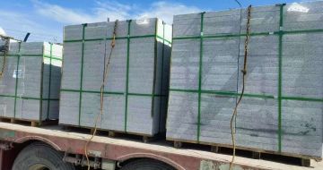 广元 芝麻白花岗岩地铺石装车日常