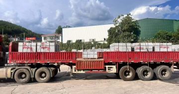 广元 芝麻灰花岗岩地铺石出货日常