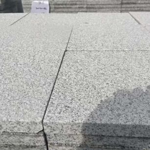 广元 白麻花岗岩石材推荐 荔枝面地铺石