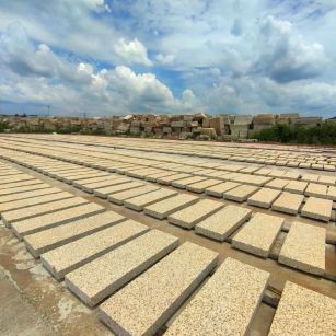 广元 黄金麻花岗岩荔枝面地铺石防护中