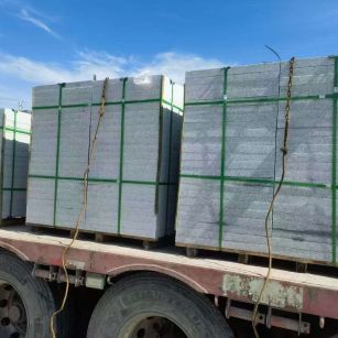 广元 芝麻白花岗岩地铺石装车日常