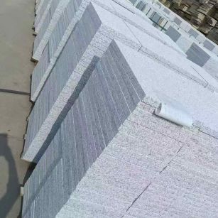 广元 白麻荔枝面花岗岩地铺石