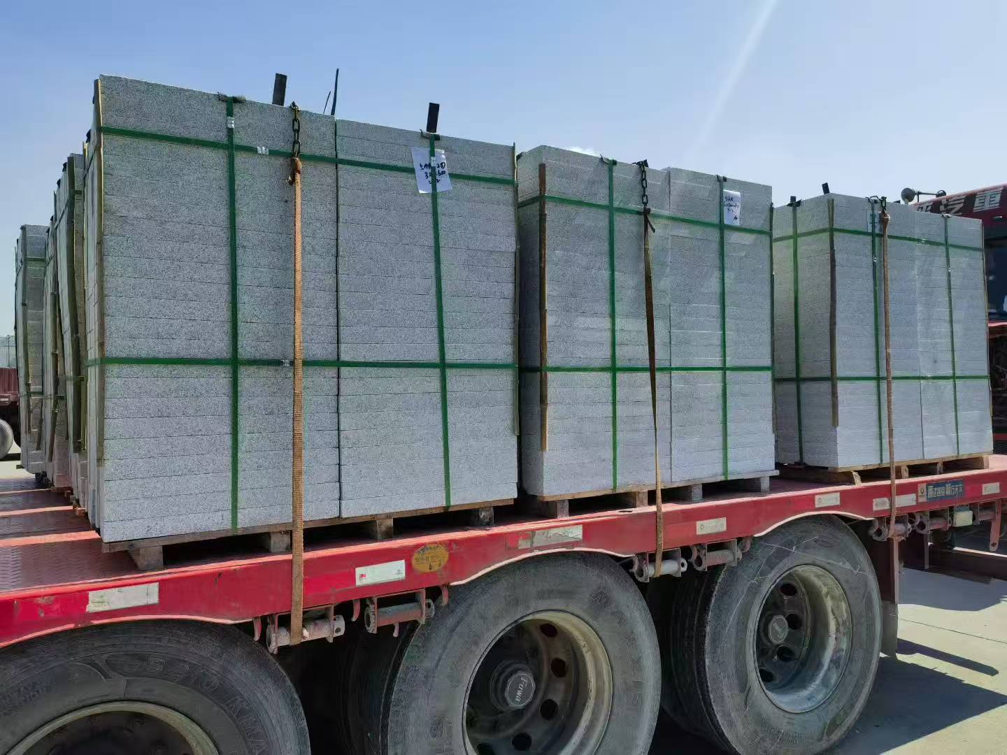 广元芝麻白花岗岩出货日常地铺石