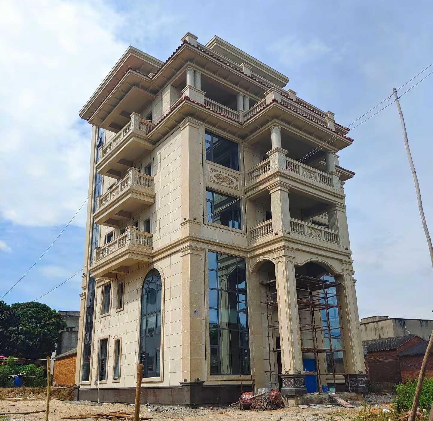 广元 黄金麻花岗岩石材别墅外墙干挂搭配（雕花栏杆花瓶柱门楼罗马柱）