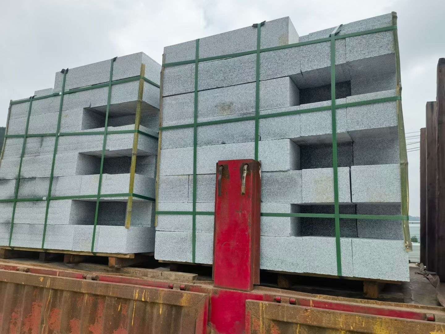 广元 芝麻白花岗岩路沿石，平石，路侧石，马路牙子，路缘石，立缘石，平缘石等