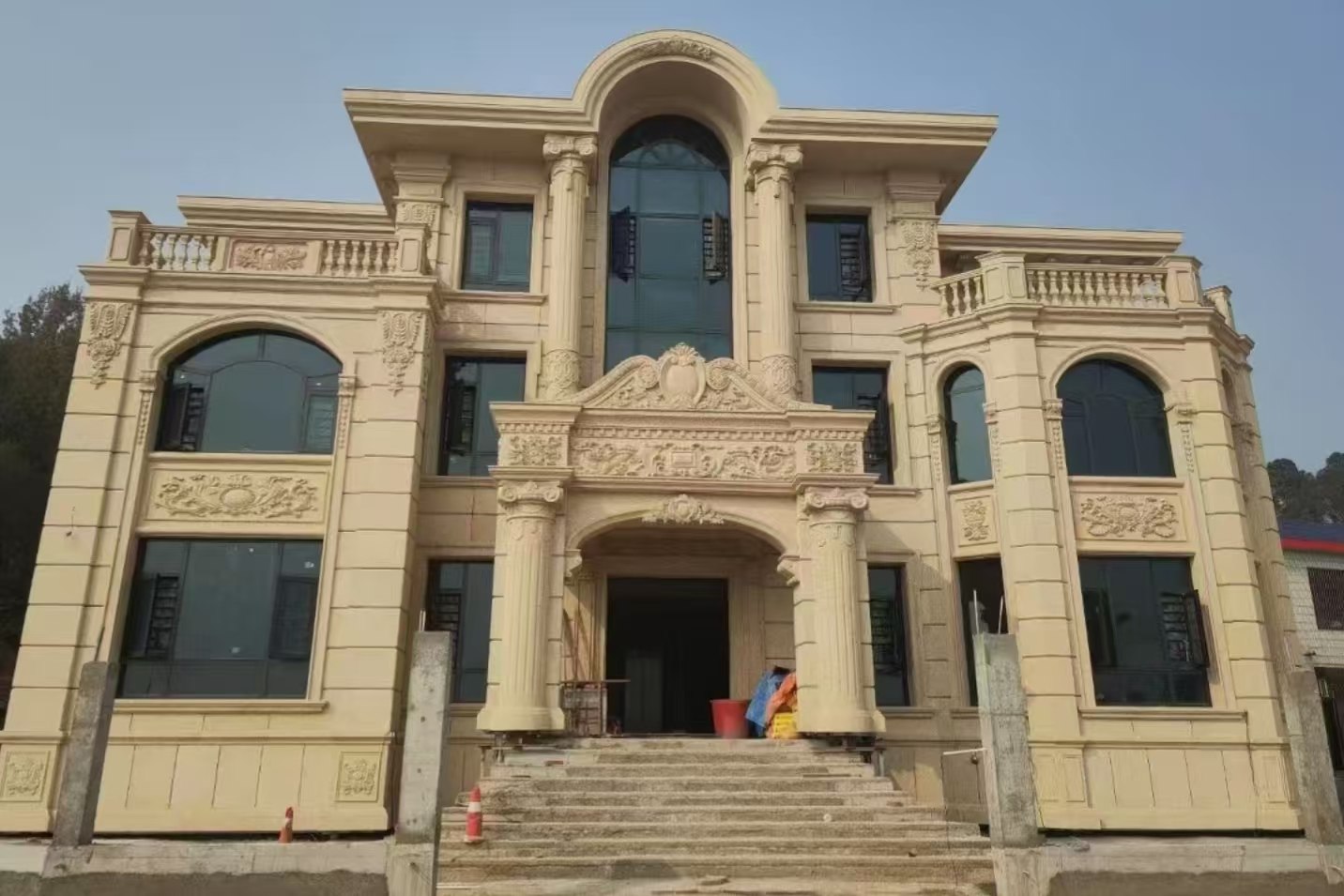 广元 黄金麻花岗岩别墅外墙干挂