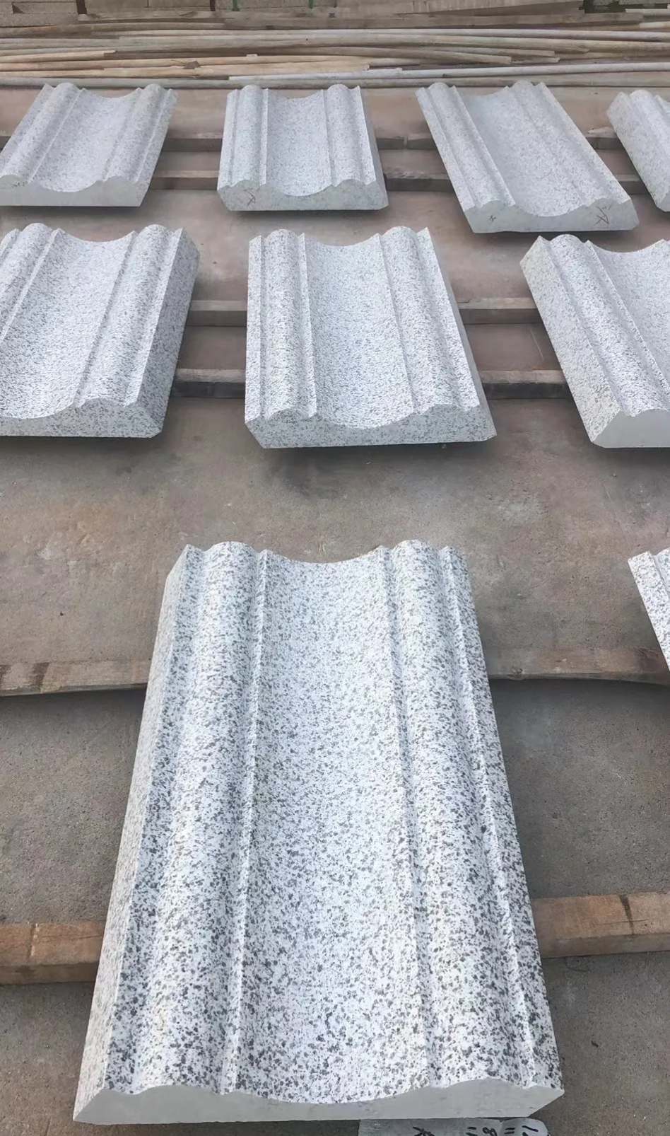 广元 白麻花岗岩光面别墅线条