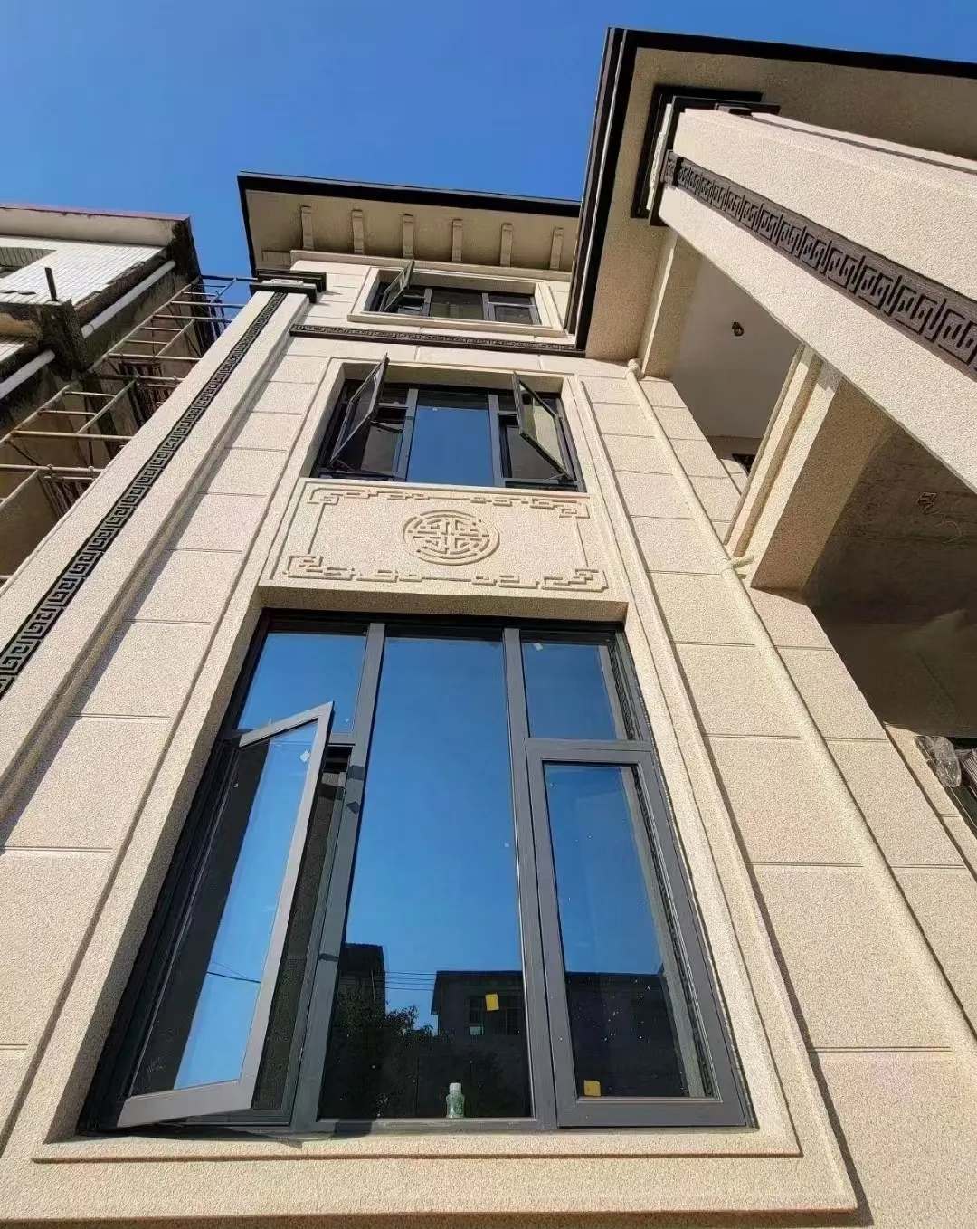 广元 黄金麻荔枝面别墅外墙干挂效果展示